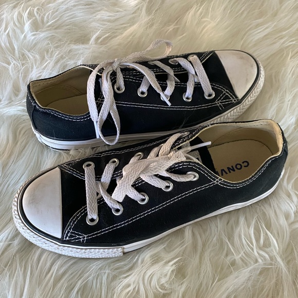 Converse Shoes - Women’s low top Converse